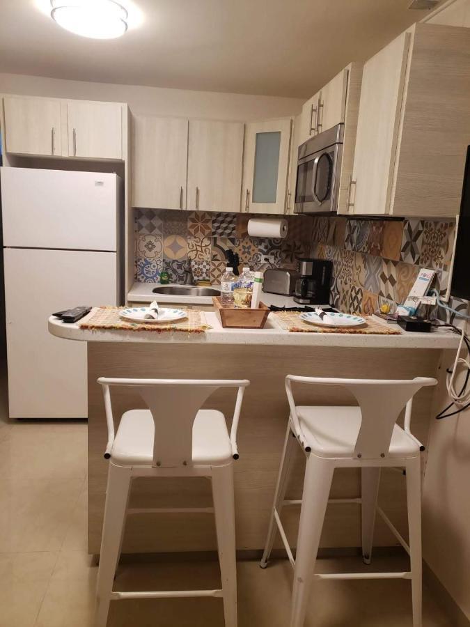 Compact Haven With Private Entrance And Free Parking And Laundry Apartment Ponce Exterior photo